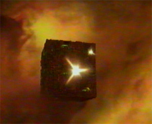 Effetti di un siluro transfasico su un Cubo Borg