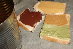 Nutella, crema di latte, burro d'arachidi e crema al pistacchio con vino di sangue...